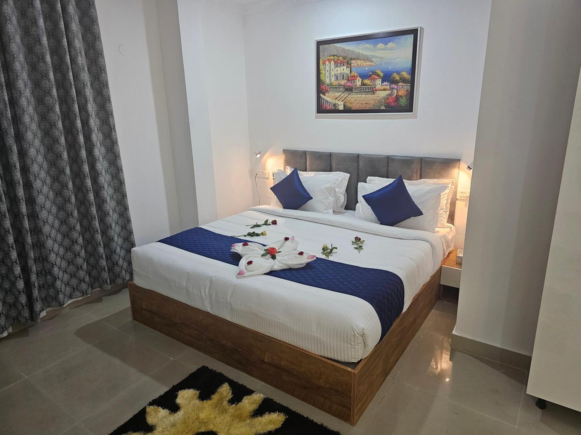 Pearl Residency Hotel Ayoor Eksteriør billede